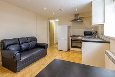 1 bed house, Gordon Road, Plasnewydd, Cardiff, CF243AL - Image 2